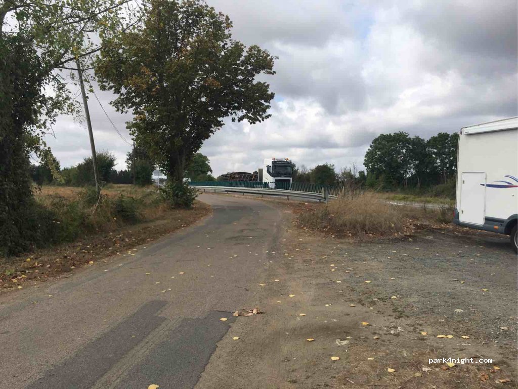 (85540) Curzon - Unnamed Road — foto 3