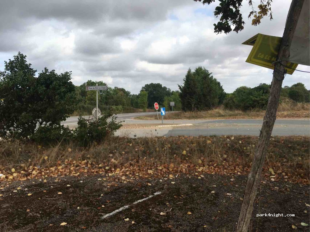 (85540) Curzon - Unnamed Road — foto 4