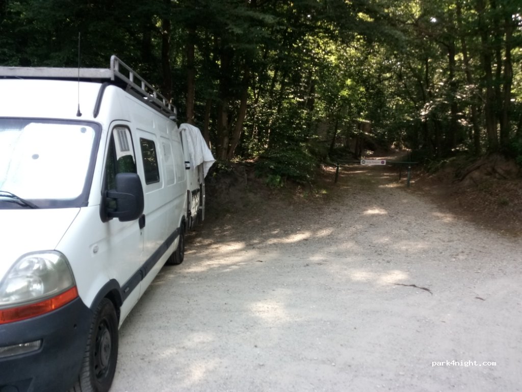 (78320) Lévis-Saint-Nom - Chemin des 6 Croix — foto
