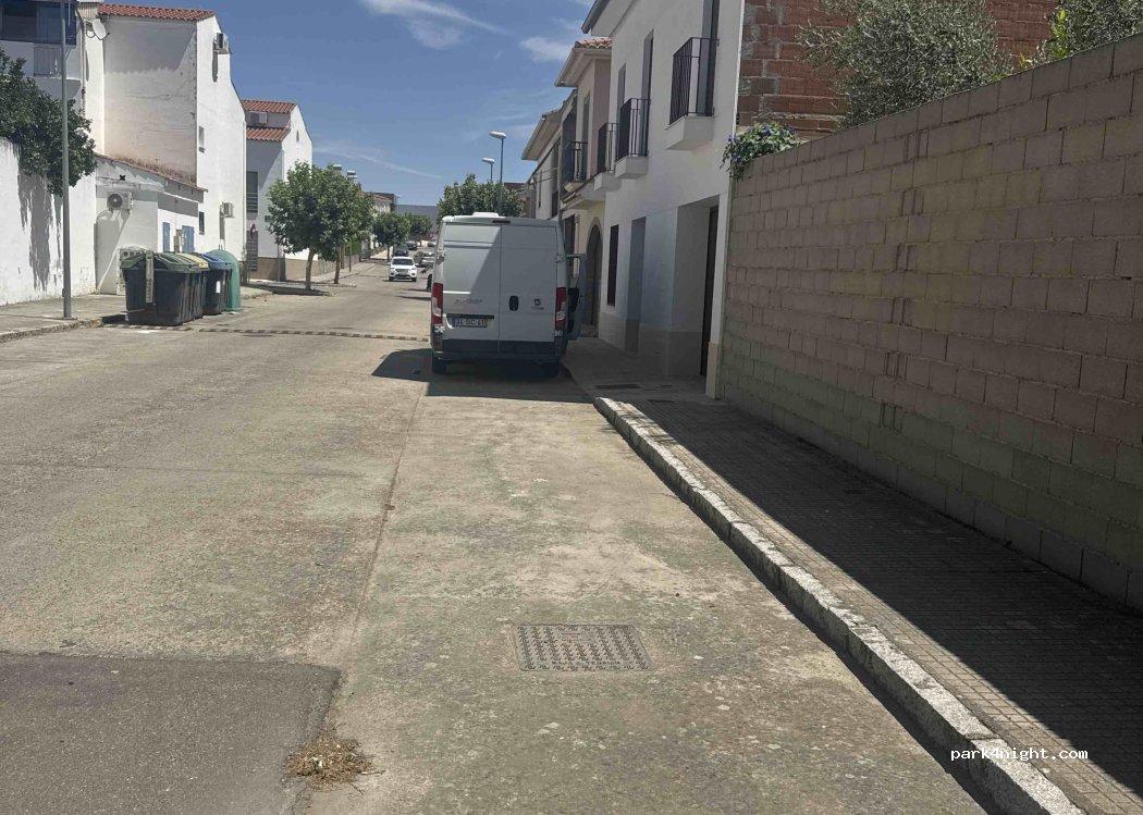 (10100) Miajadas - 2A Calle Martires — foto