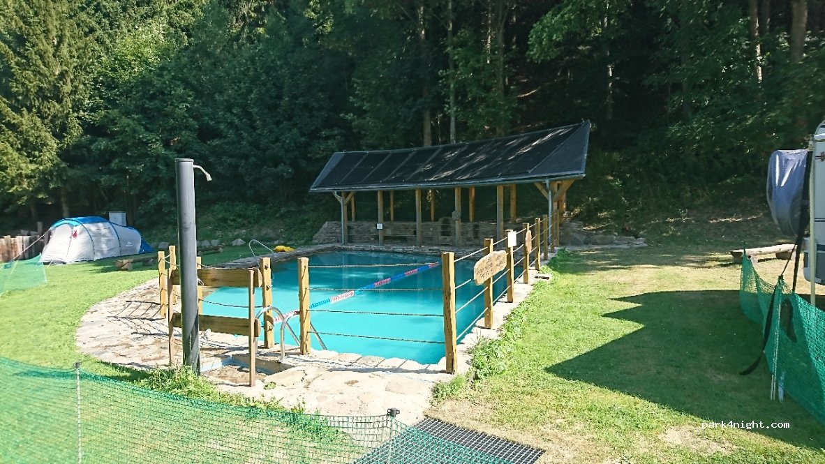 Autocamp a pension Zákoutí — foto