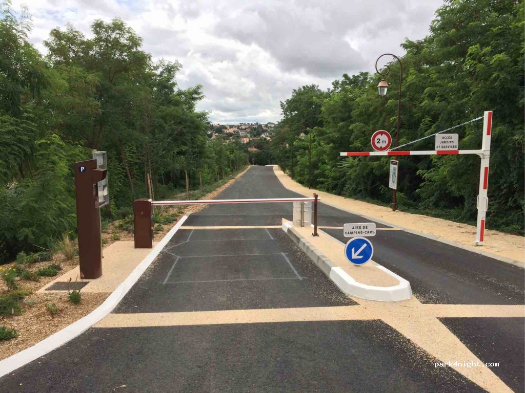 (79100) Thouars - 2 Lève de la Magdelaine — foto