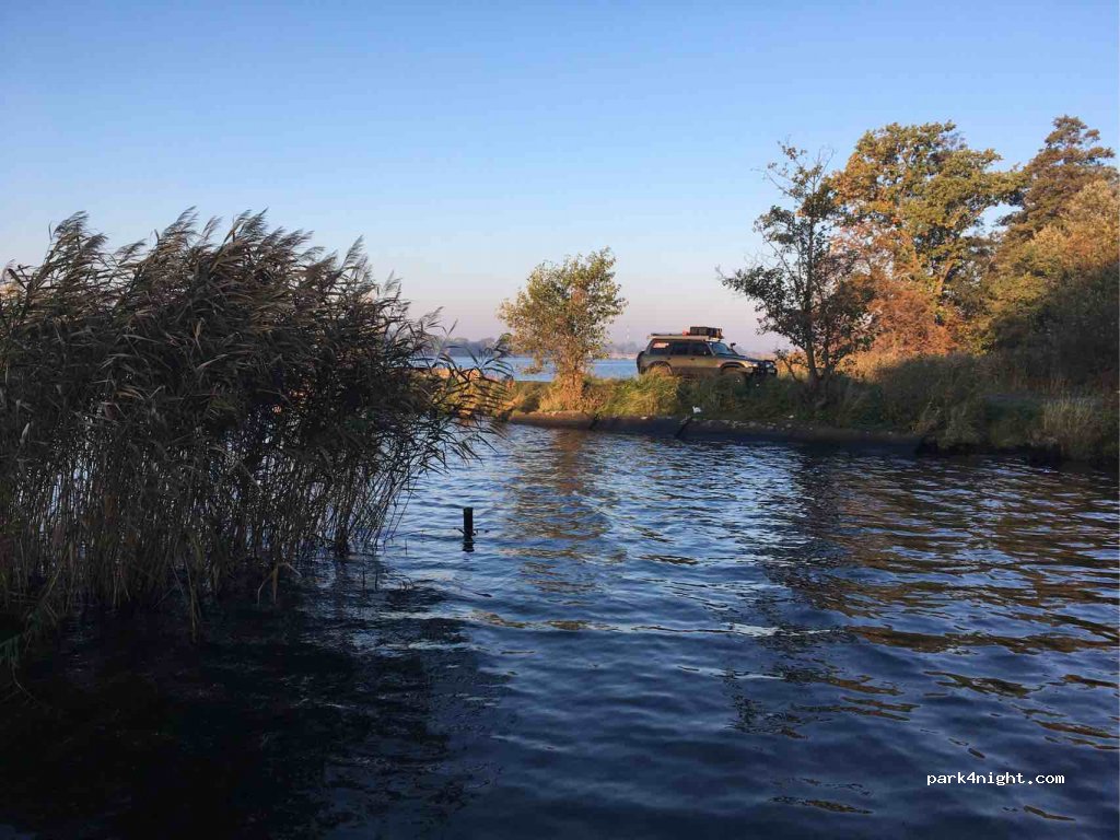 () Święta - Unnamed Road — foto 3