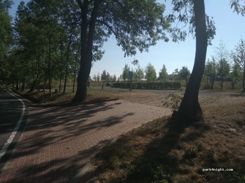 (252 41) Dolní Břežany - Lhotecká — foto