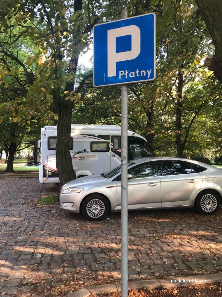 (00) Warszawa - 3 Chłodna — foto