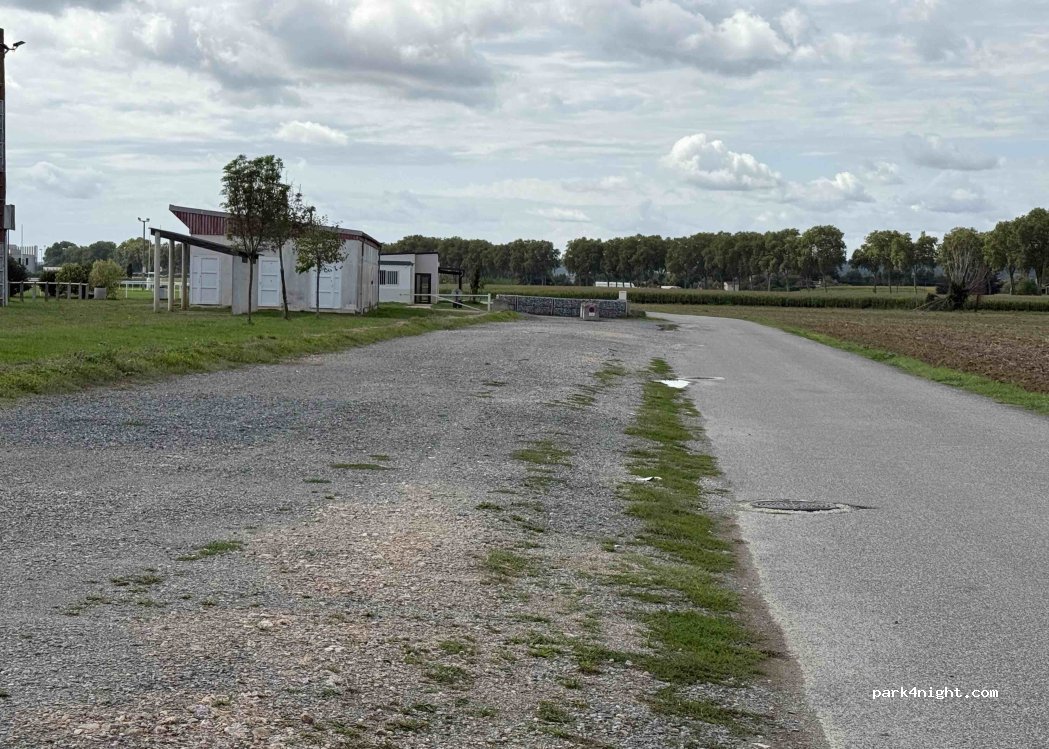 (81600) Gaillac - Cité Guynemer — foto 5