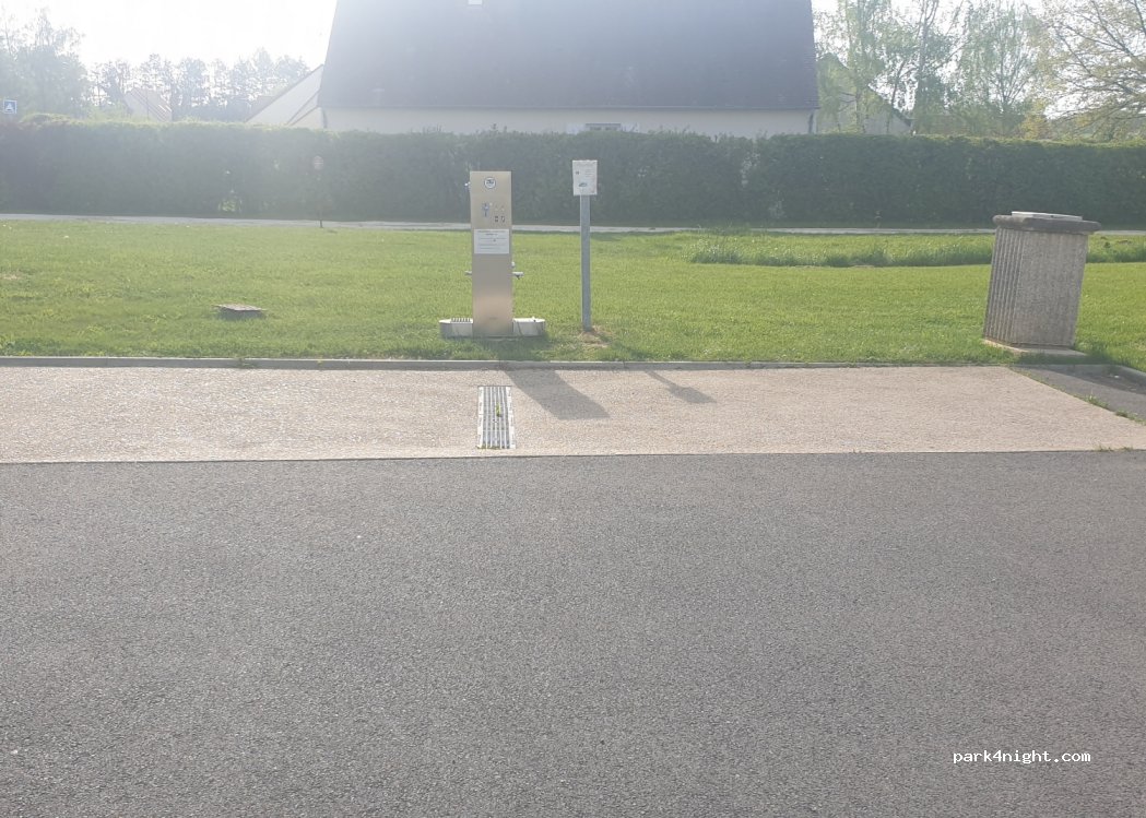 (45700) Chevillon-sur-Huillard - 1-11 Route de Vimory — foto