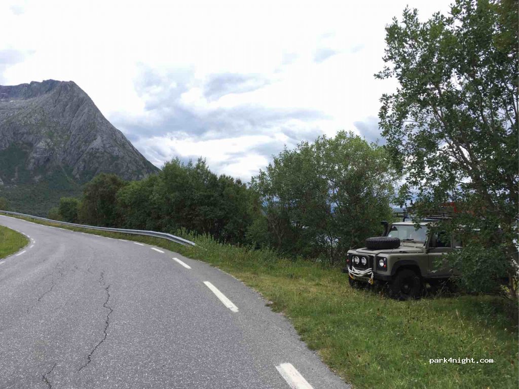 (8976) Vevelstad - 2 Sekundær Fylkesvei 17 — foto