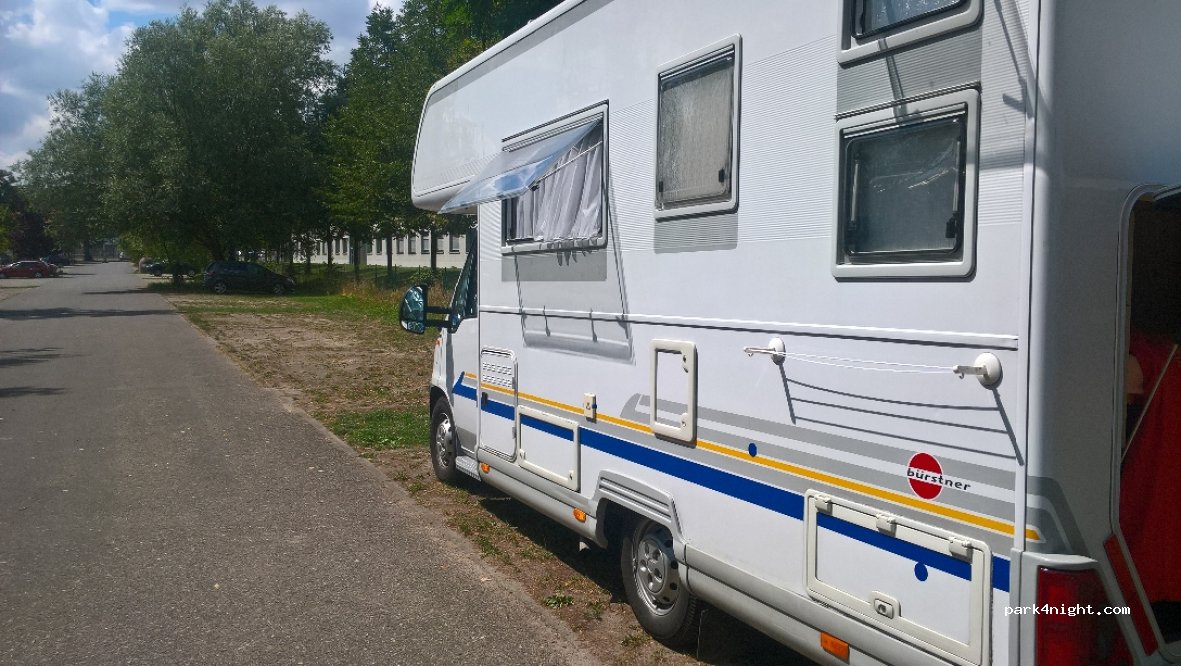 (16816) Neuruppin - 14 Trenckmannstraße — foto