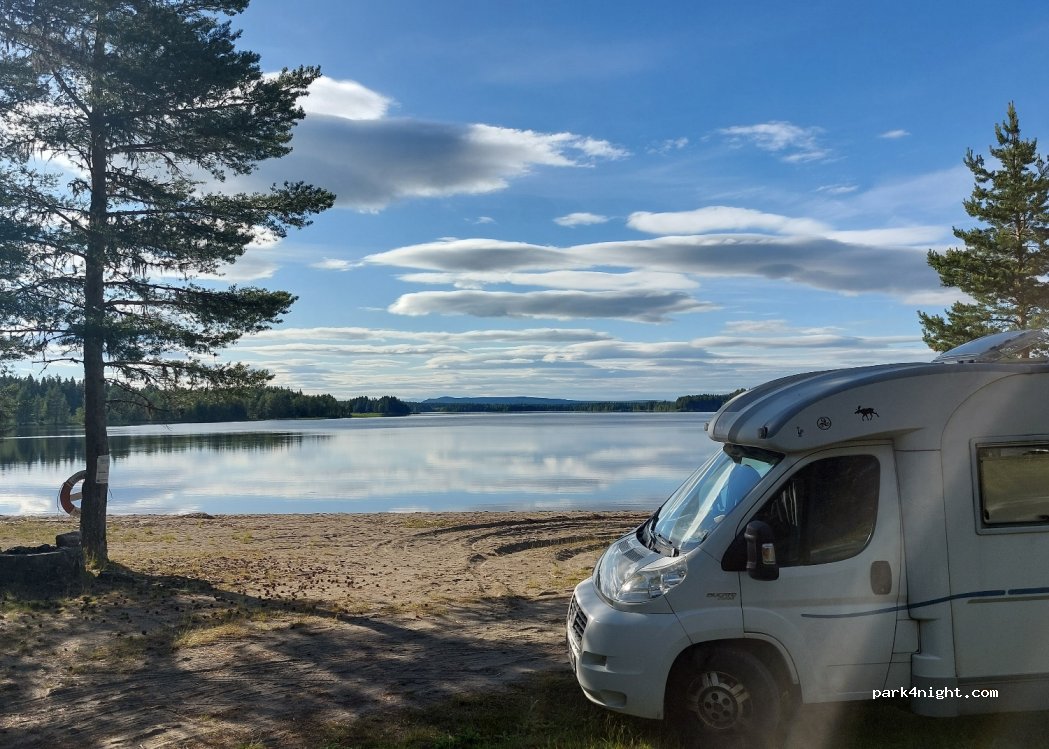(840 31) Nästeln - — foto