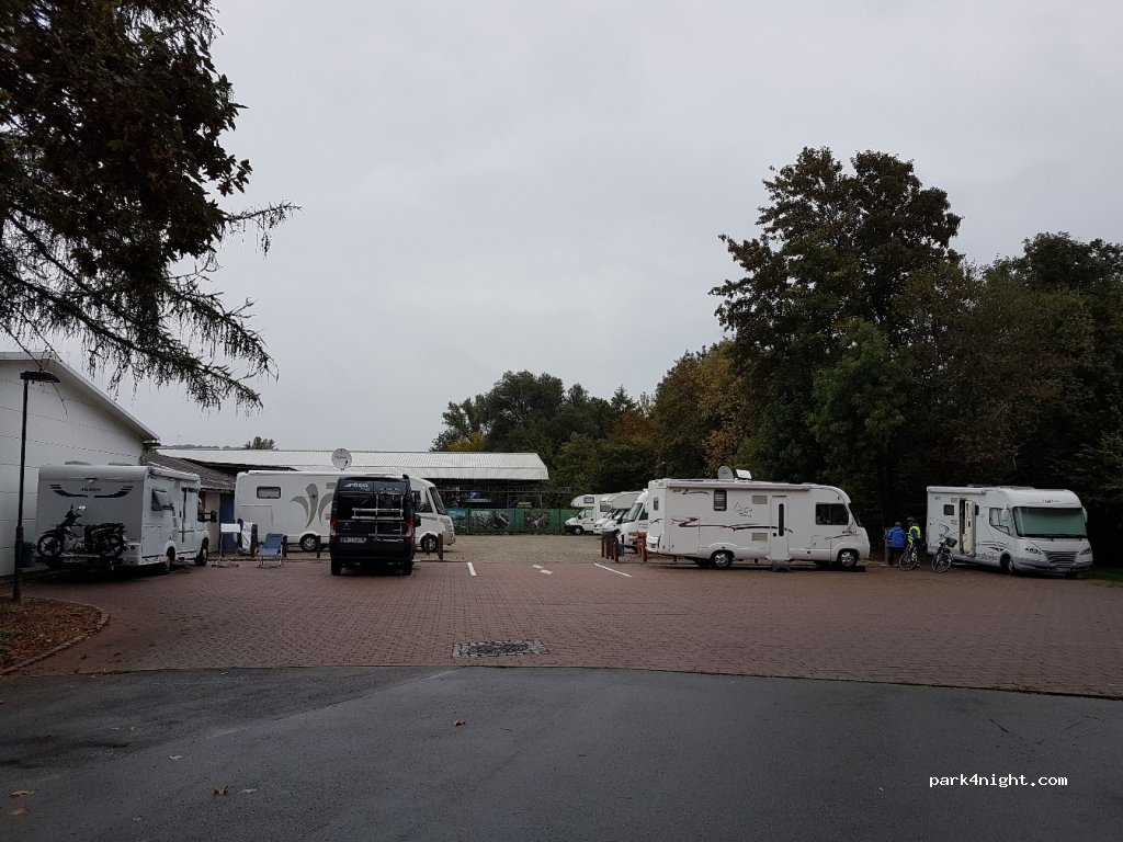 Wohnmobilstellplatz Mosbach — foto