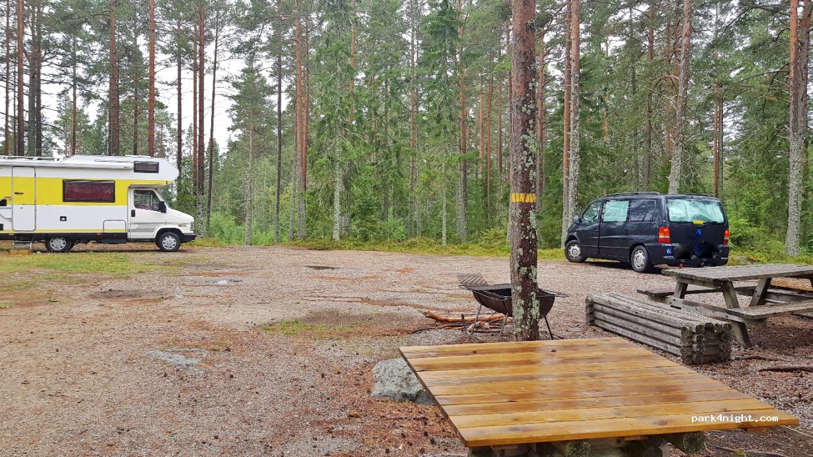 (820 77) - 7 SÖRFJÄRDEN SKÄRKARLSVÄGEN — foto 2