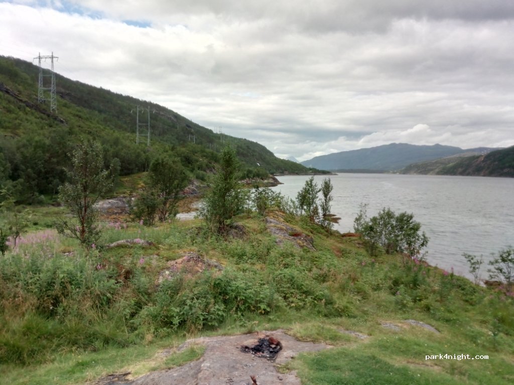 (8517) Rombakk  - Sildvikveien — foto 2