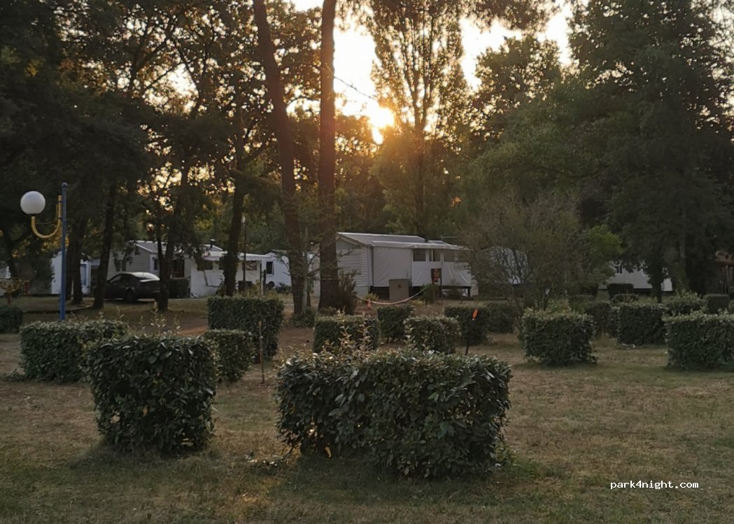 Camping parc du Val de l'Eyre — foto 2