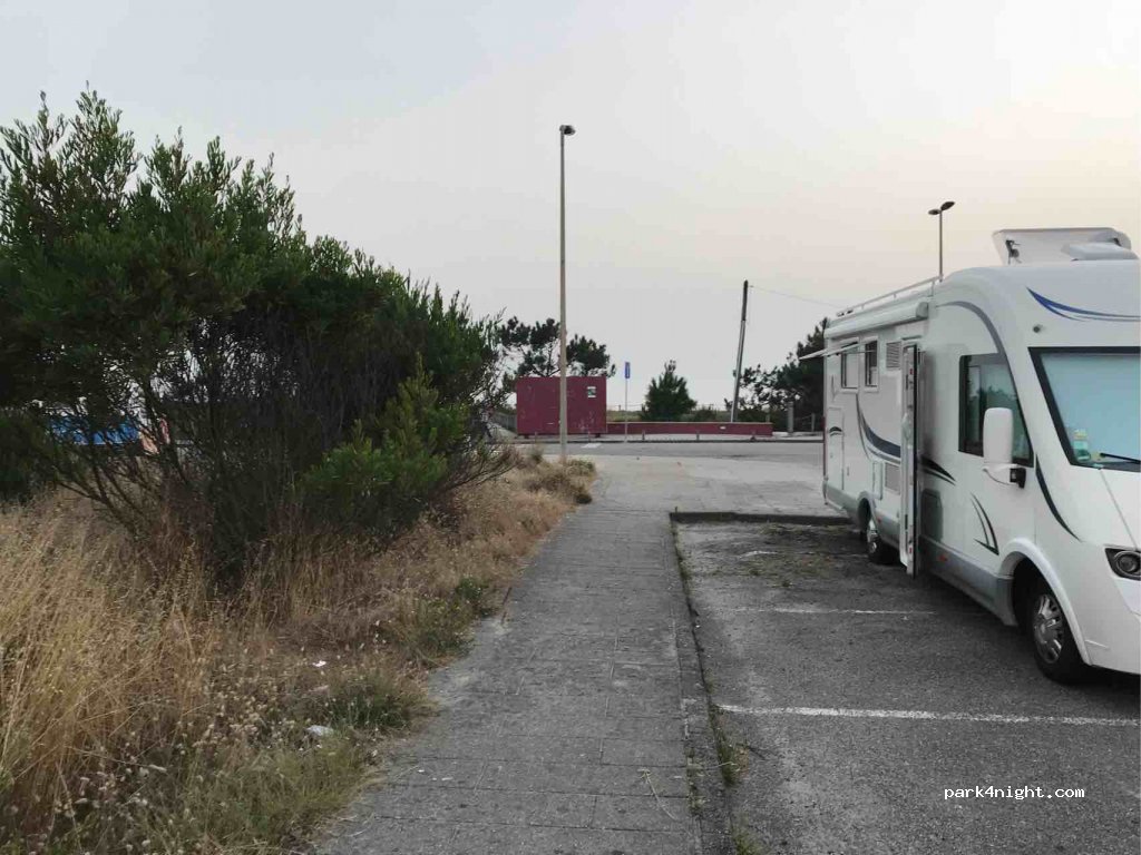 (4935) Chafé - 33 Avenida Marginal — foto
