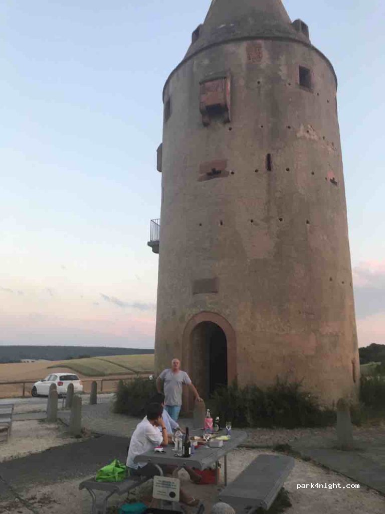 (64850) Schaafheim - Unnamed Road — foto