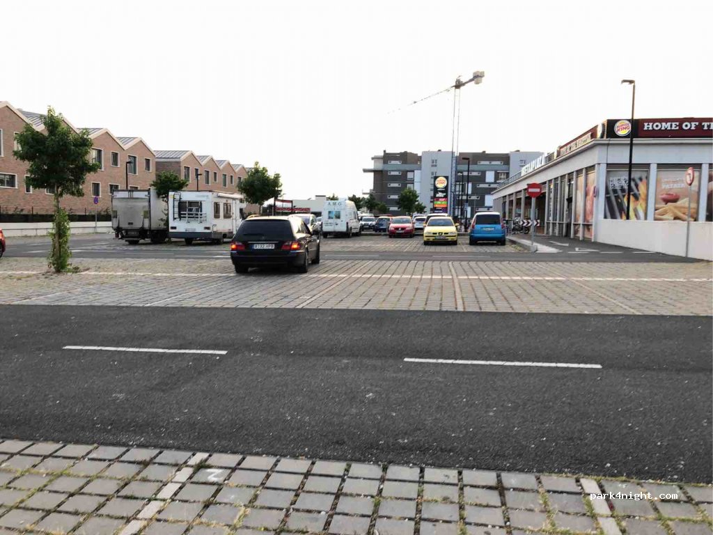 (01006) Vitoria-Gasteiz - 1 Iruraiz-Gauna Kalea — foto