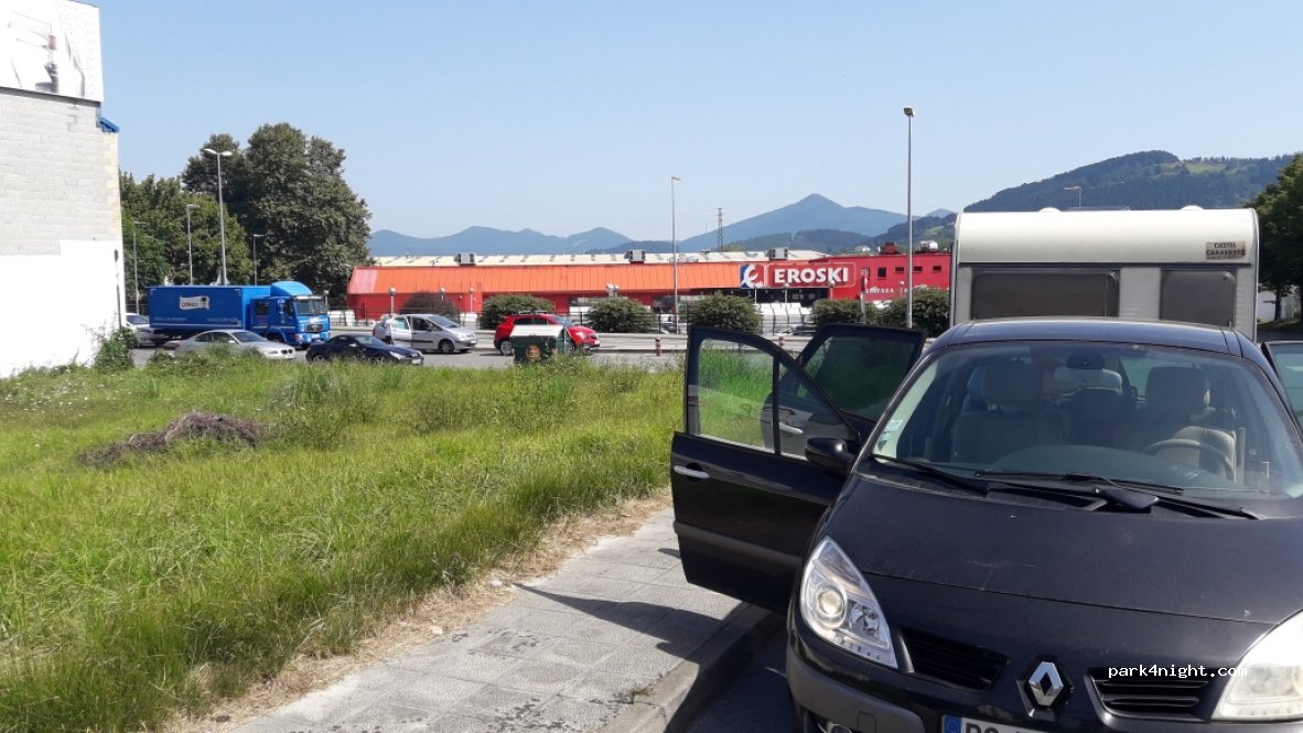 (48300) Gernika-Lumo - 2 Txanporta Industrialdea — foto