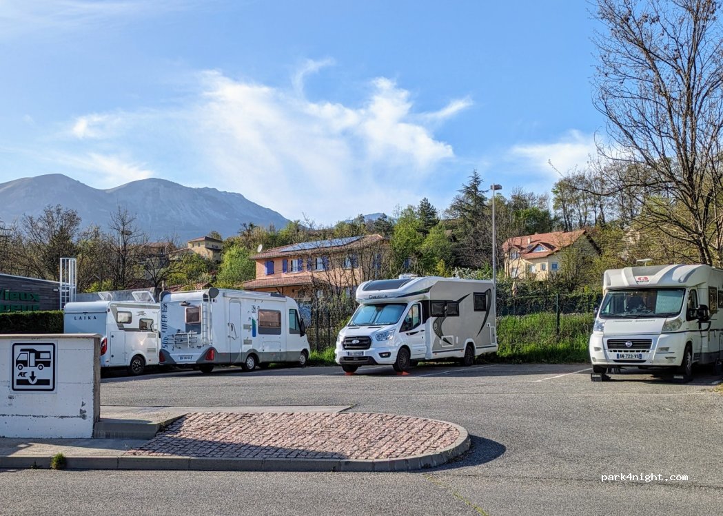 Aire de camping car de Gap — foto 3