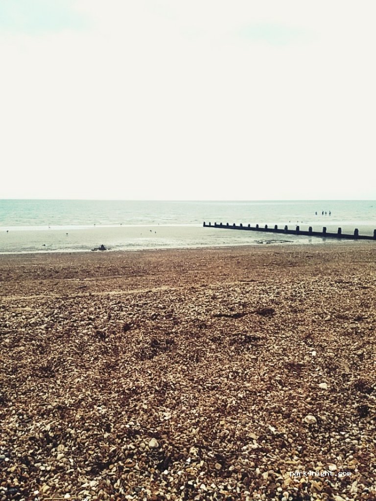 (PO21) Bognor Regis - 6 Victoria Road South — foto