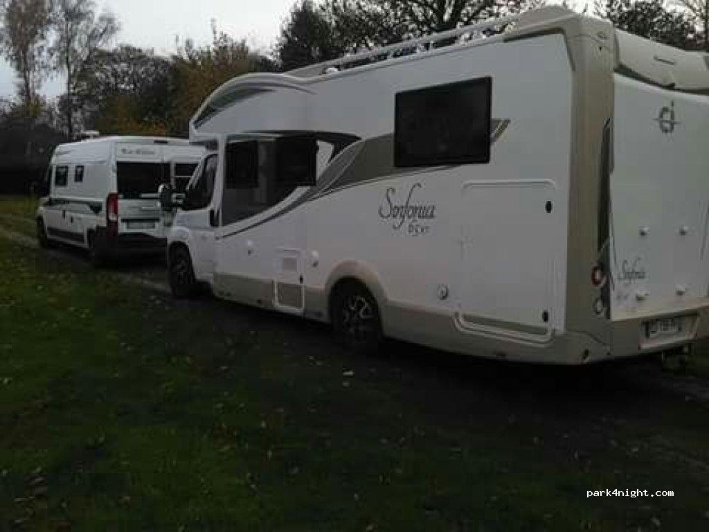 Camping Aire Naturelle Les Mésanges — foto