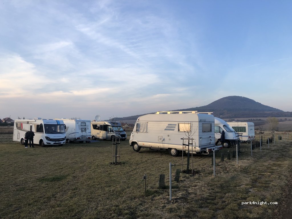 Stellplatz Říp, Mnetěš — foto 5