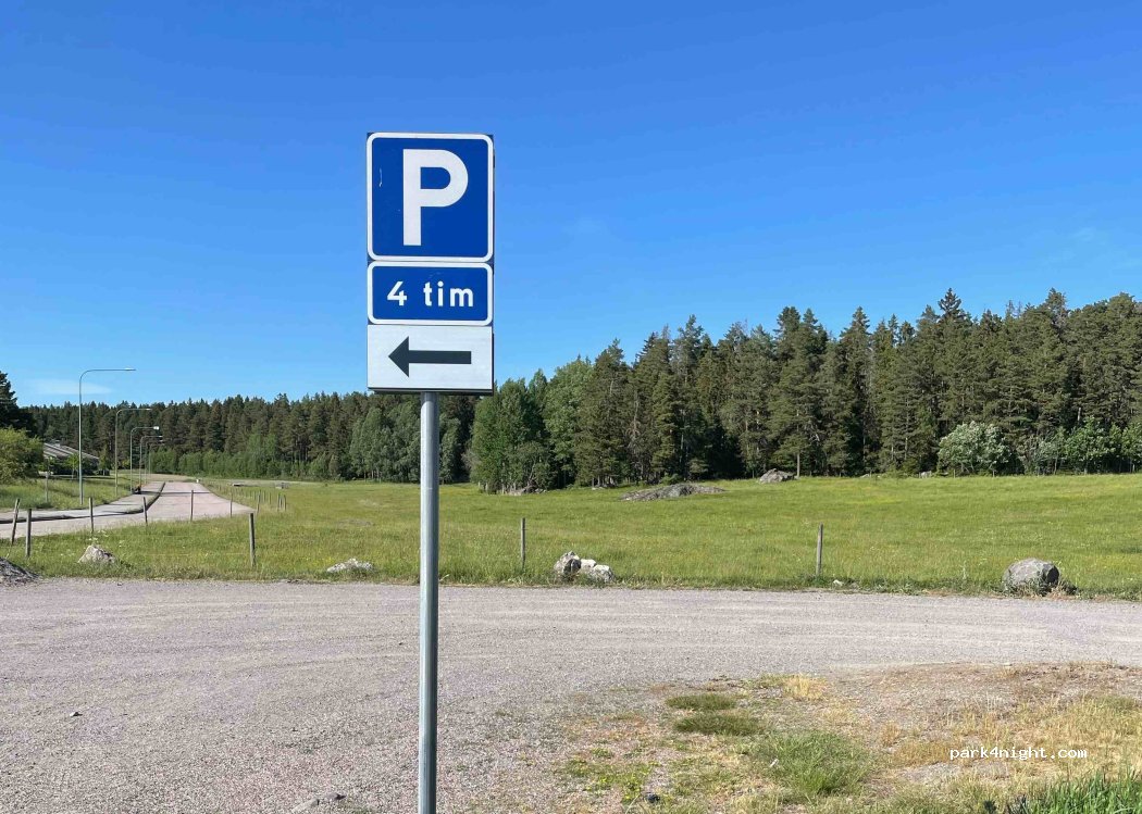 (153 71) Hölö - 3 Wijbacksvägen — foto 2