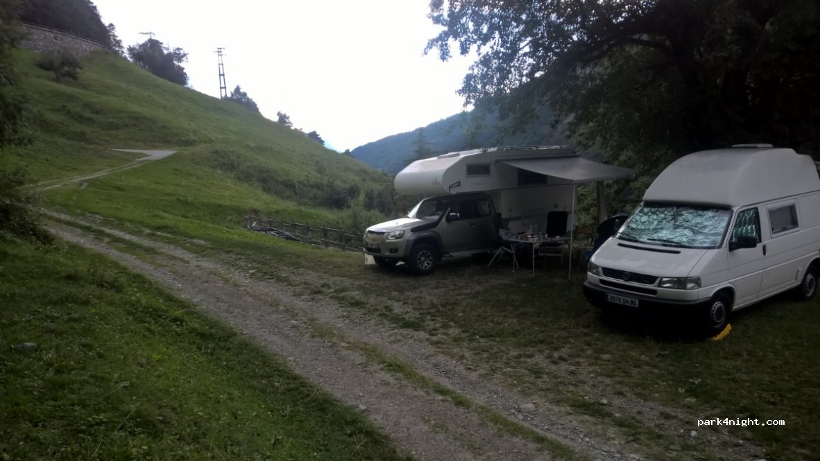 (11020) Nus - 16 Strada Regionale 36 — foto