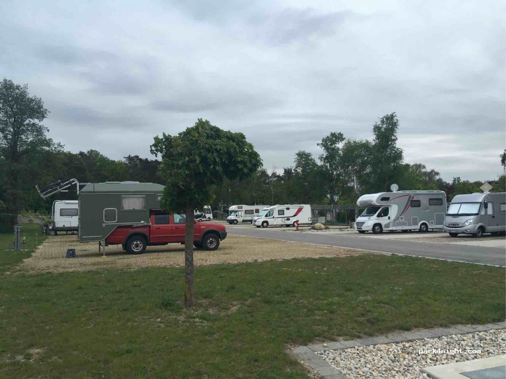 (93333) Neustadt an der Donau - 36 Heiligenstädter Straße — foto