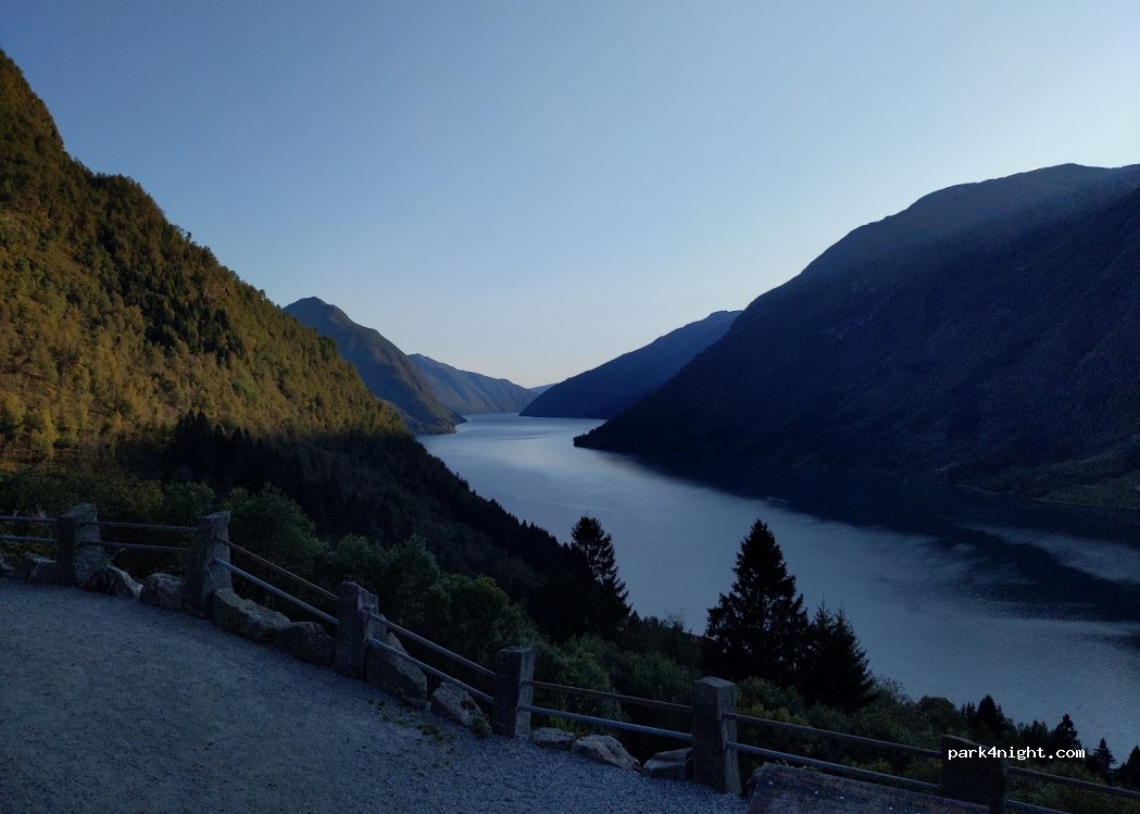 (6848) Fjærland - Riksveg 5 — foto