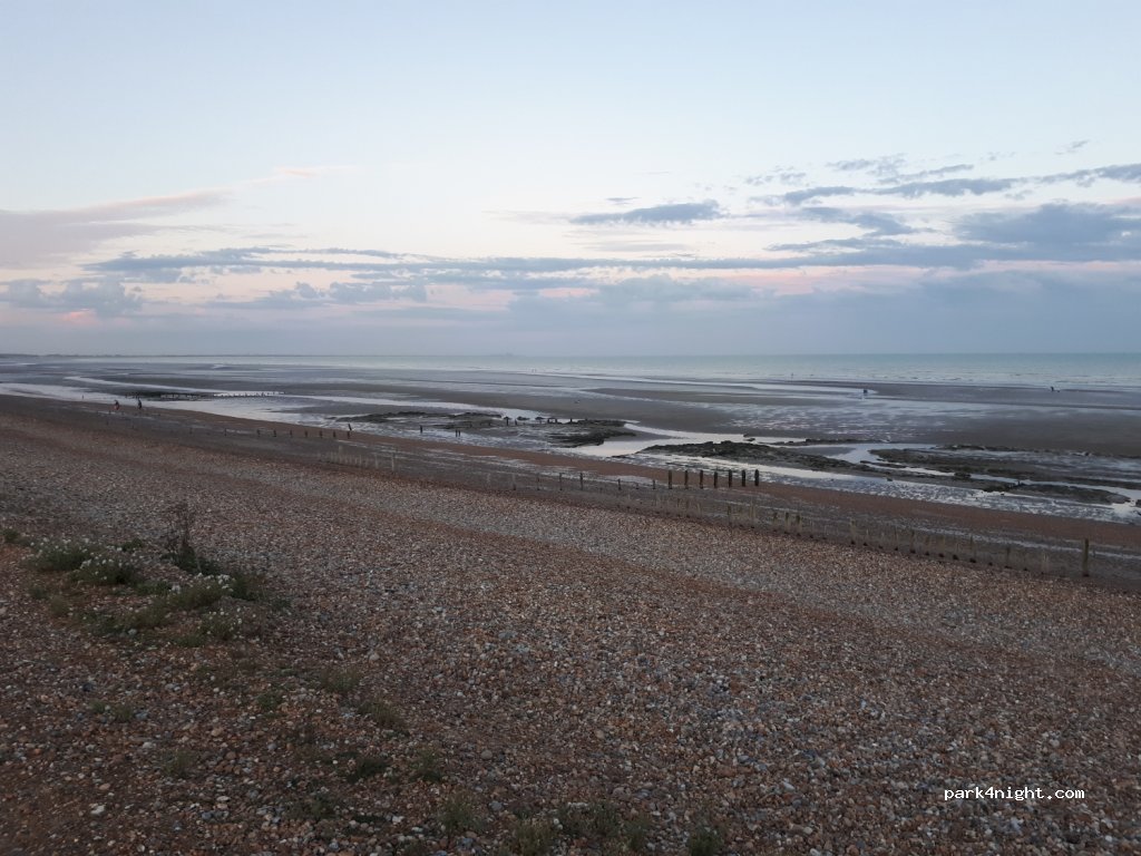 (TN35 4EL) - 4 Pett Level Road — foto 2