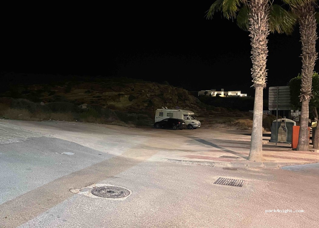 (04140) Carboneras - 458 Calle Jaén — foto