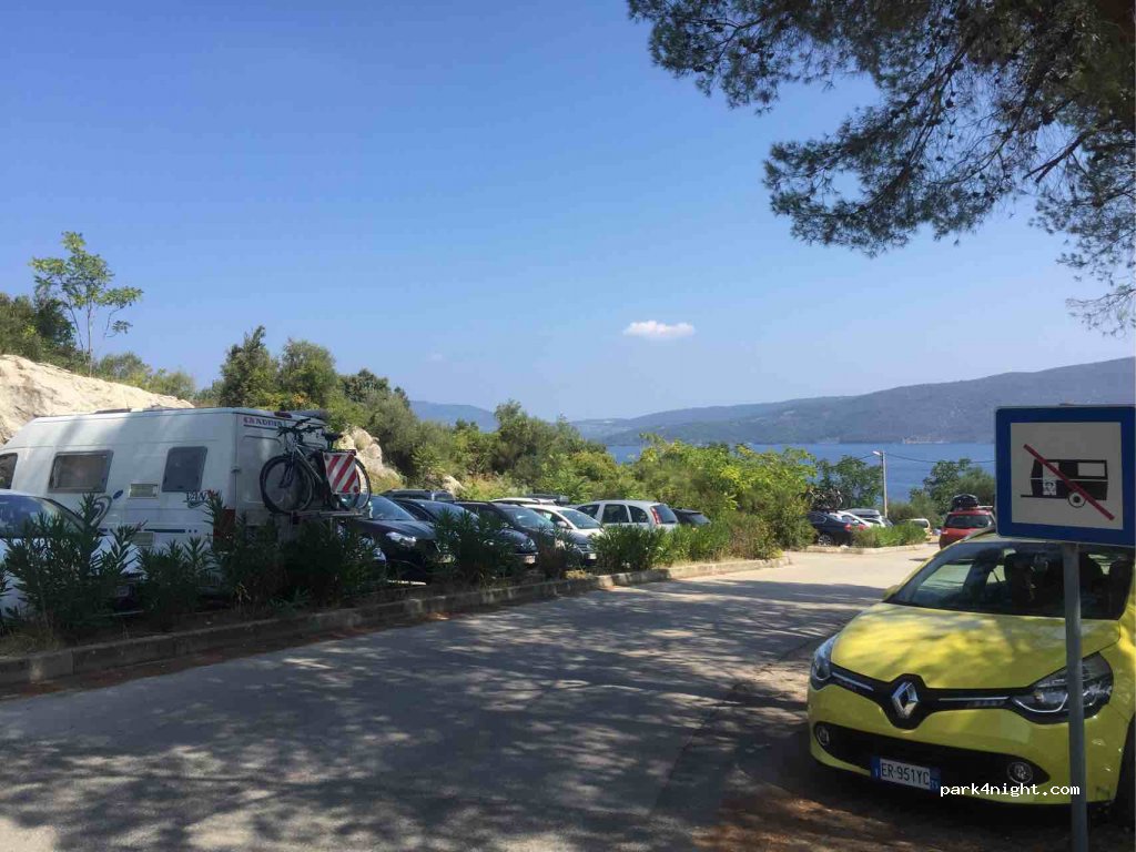 (51557) Valun - Unnamed Road — foto 3