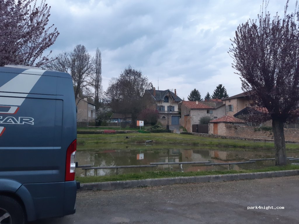(71960) Bussières - — foto 2