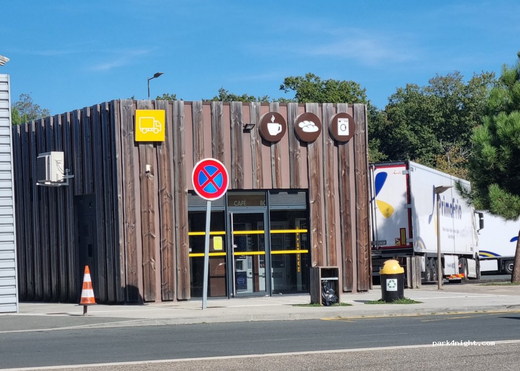 (33610) Cestas - Autoroute de la Côte Basque — foto 3