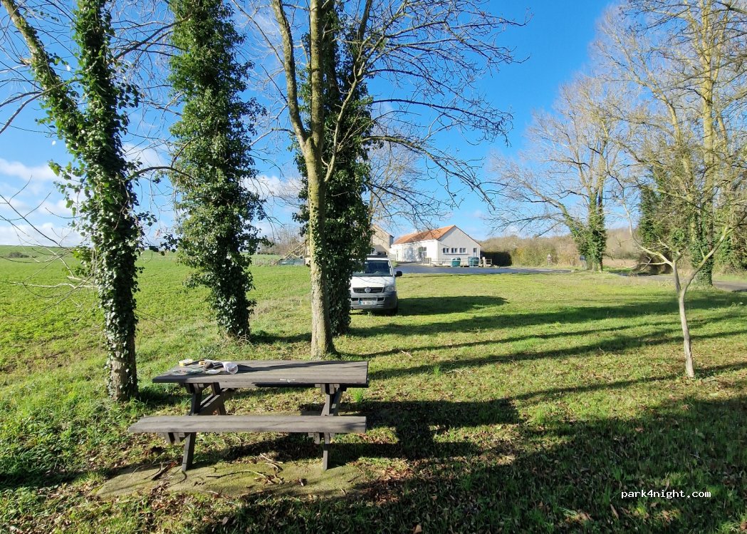 (79100) Taizé - 10 Route d'Auboué Maulais — foto 2