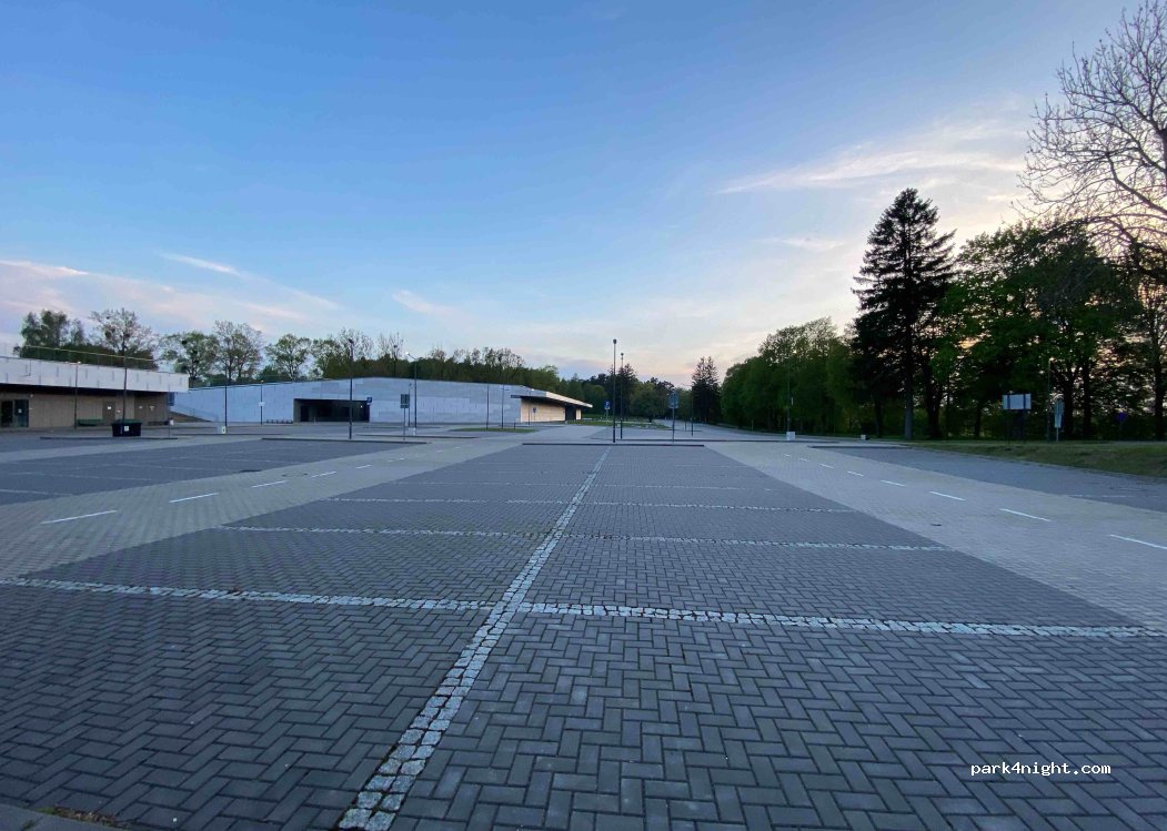 (14-107)  - Unnamed Road — foto