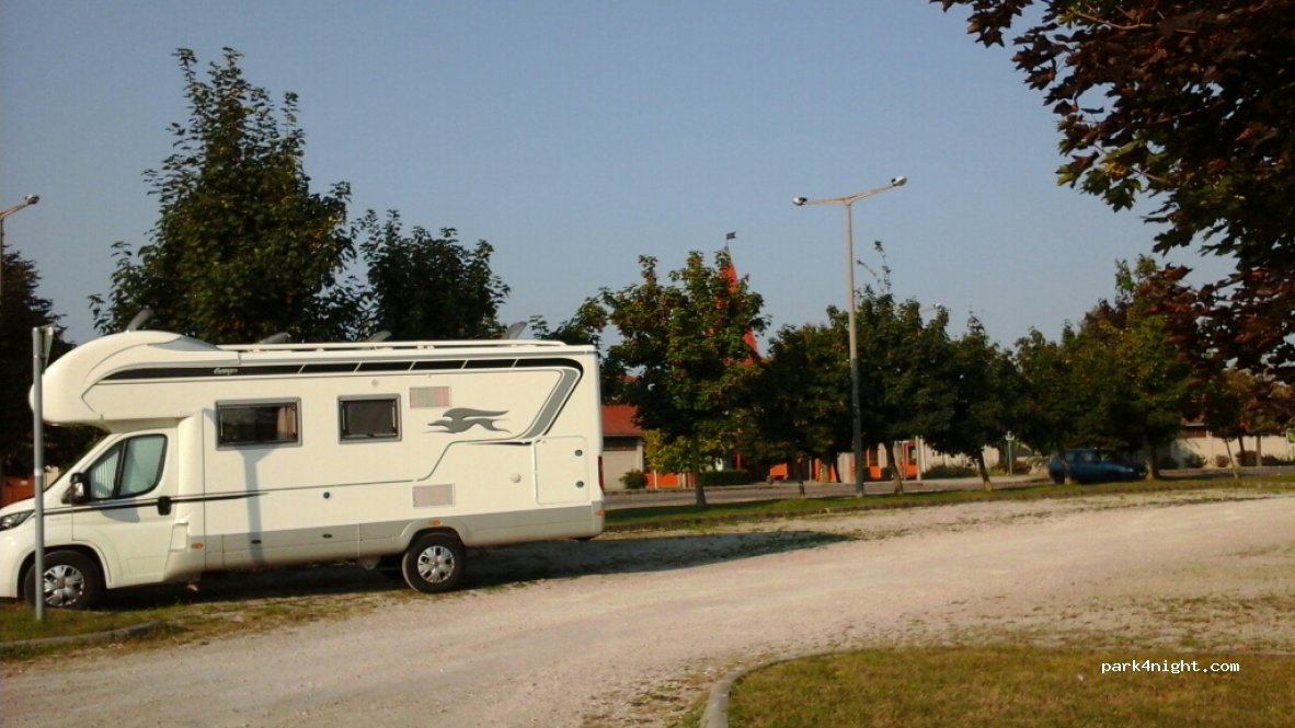 (8900) Zalaegerszeg - 26 Ilosvai út — foto