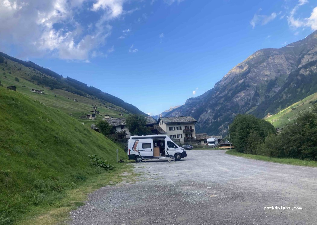 Wohnmobilstellplatz an der Bergbahn Vals — foto 5