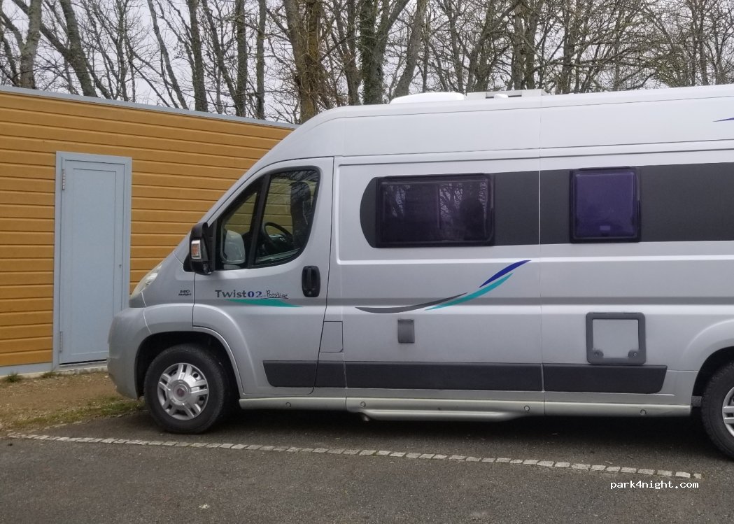 (63780) Queuille - Le Bourg — foto 2