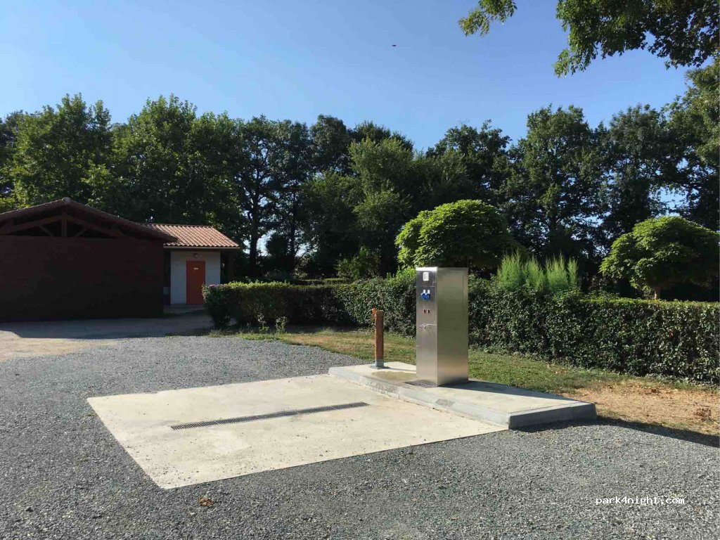 Camping de mon Village de Mouilleron-Saint-Germain — foto
