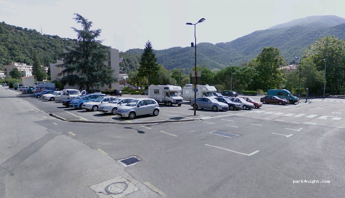 (66110) Amélie-les-Bains-Palalda - 48-50 Boulevard de la Petite Provence — foto