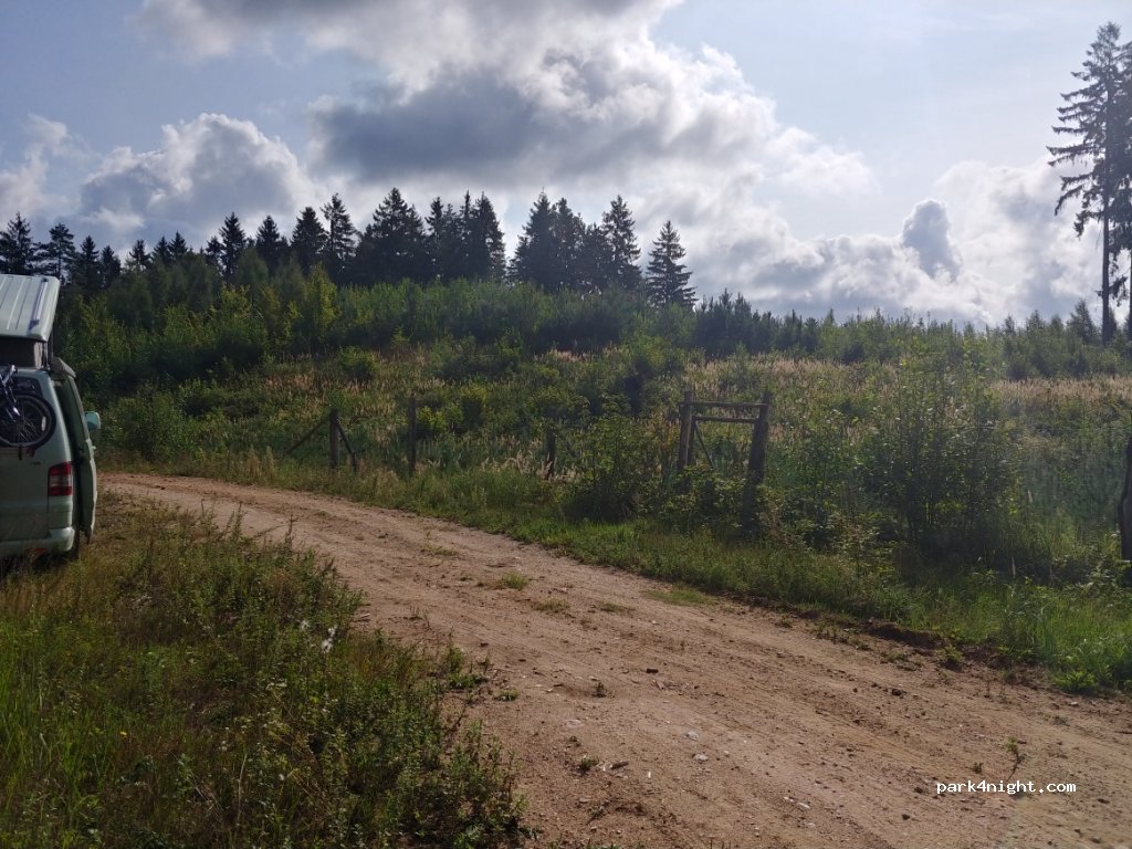 (16-407)  - Unnamed Road — foto