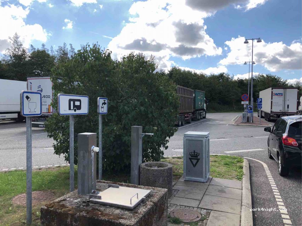 (8381) Tilst - 472 Østjyske Motorvej — foto