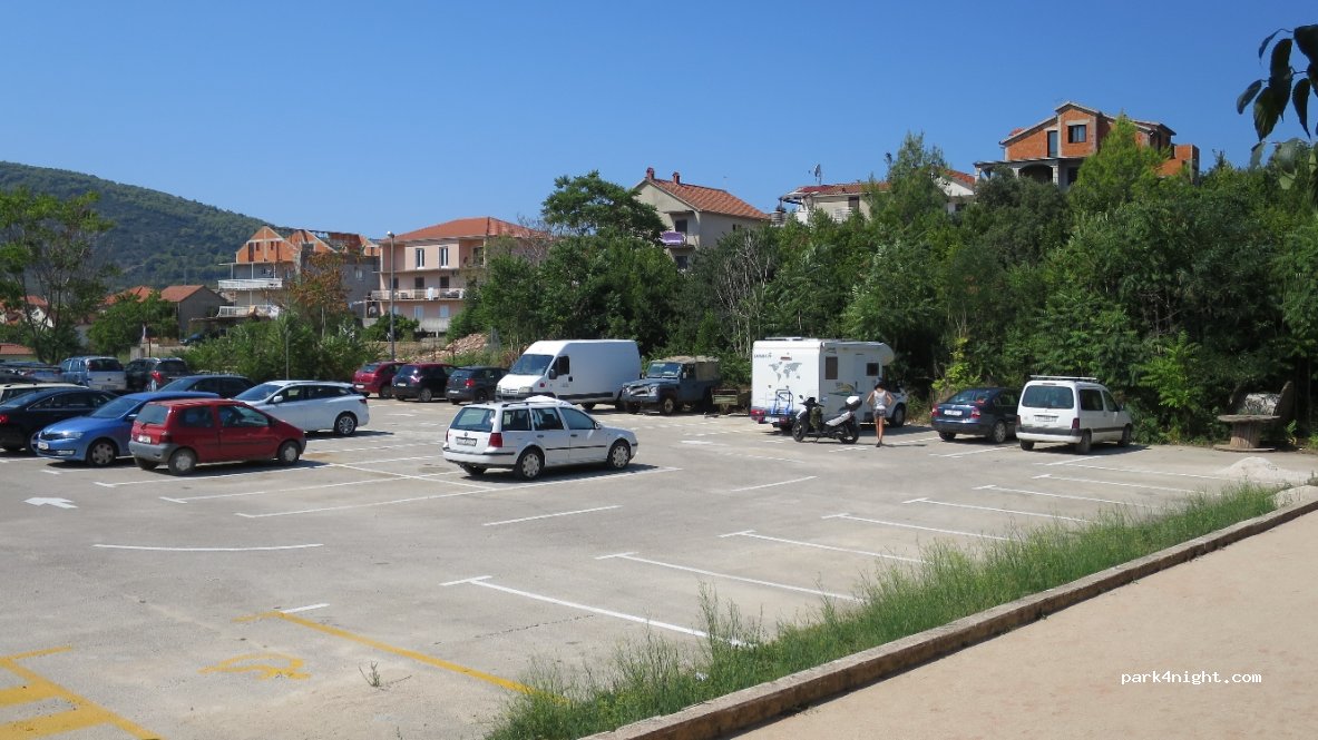 (21460) Stari Grad - 1 Put Rudine — foto