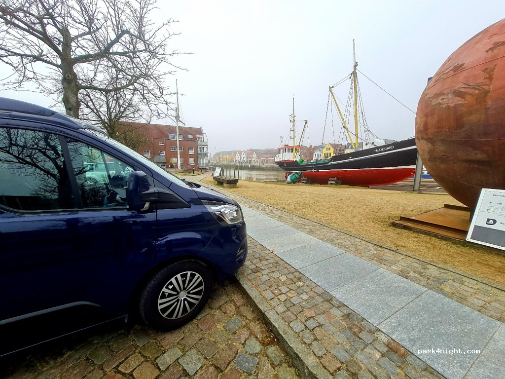 (25813) Husum - 4 Am Binnenhafen — foto
