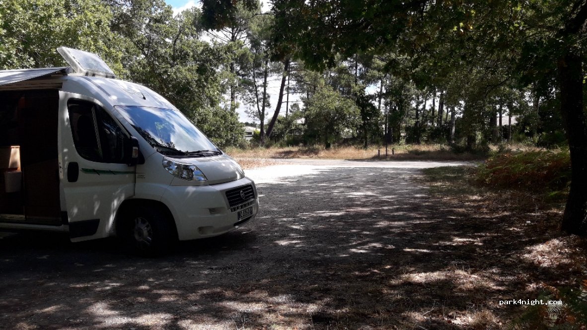 (33950) Lège-Cap-Ferret - 26 Avenue des Régates — foto