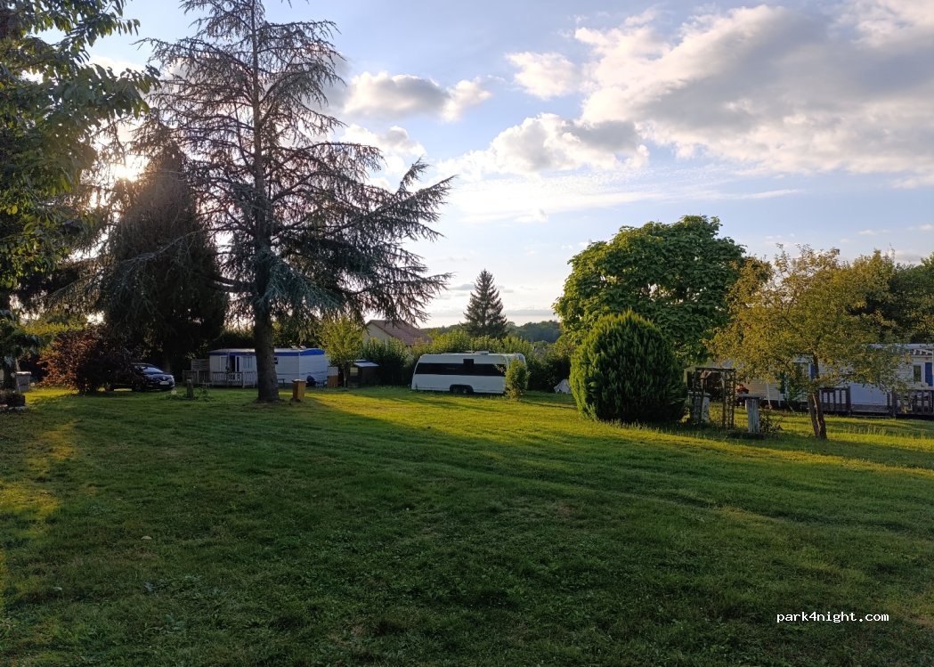 « Aire naturelle de Montchardon » — foto 3