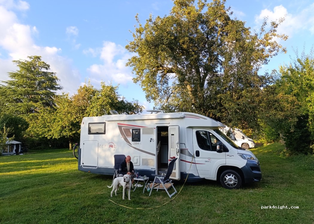 « Aire naturelle de Montchardon » — foto 4