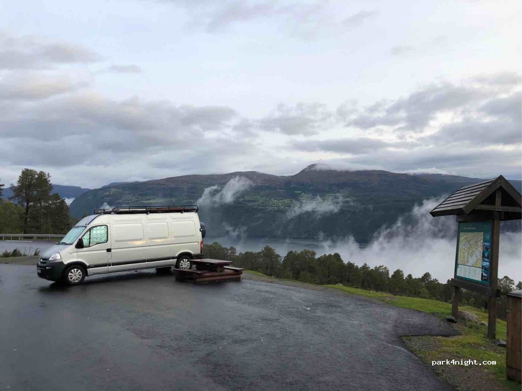 (6797) Utvik - FV60 Utvikfjellet — foto 2